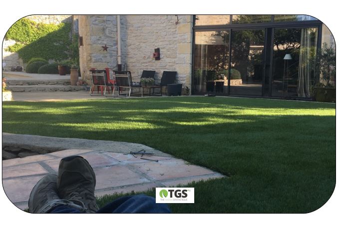 Pose et vente de gazon artificiel à Verfeil